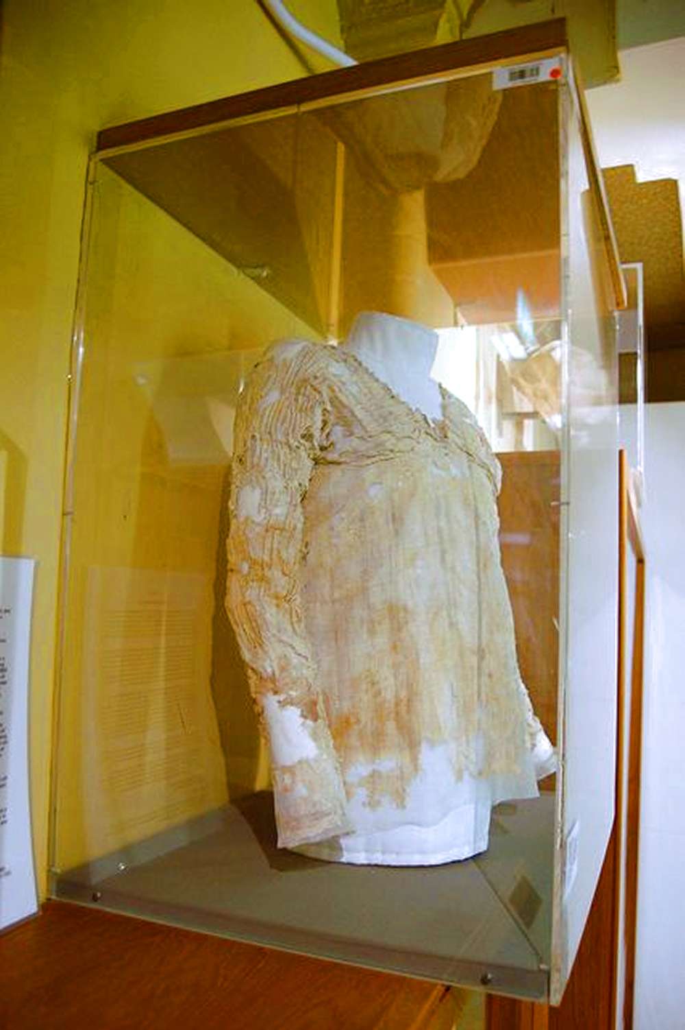 World's oldest garment | Ancient egyptian clothing, Egyptian clothing, Ancient egyptian costume